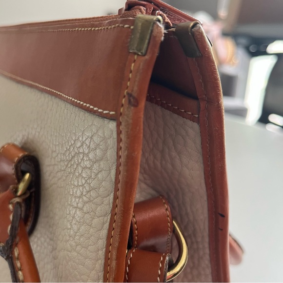 Dooney & Bourke large cream tan AWL leather doctors satchel hand bag purse - Picture 7 of 17